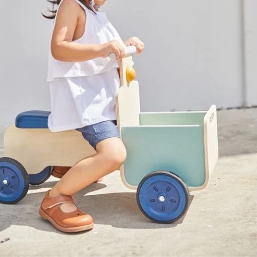 Plan Toys Delivery Bike - Orchard 4 Plan Toys Delivery Bike - Orchard - Image 2