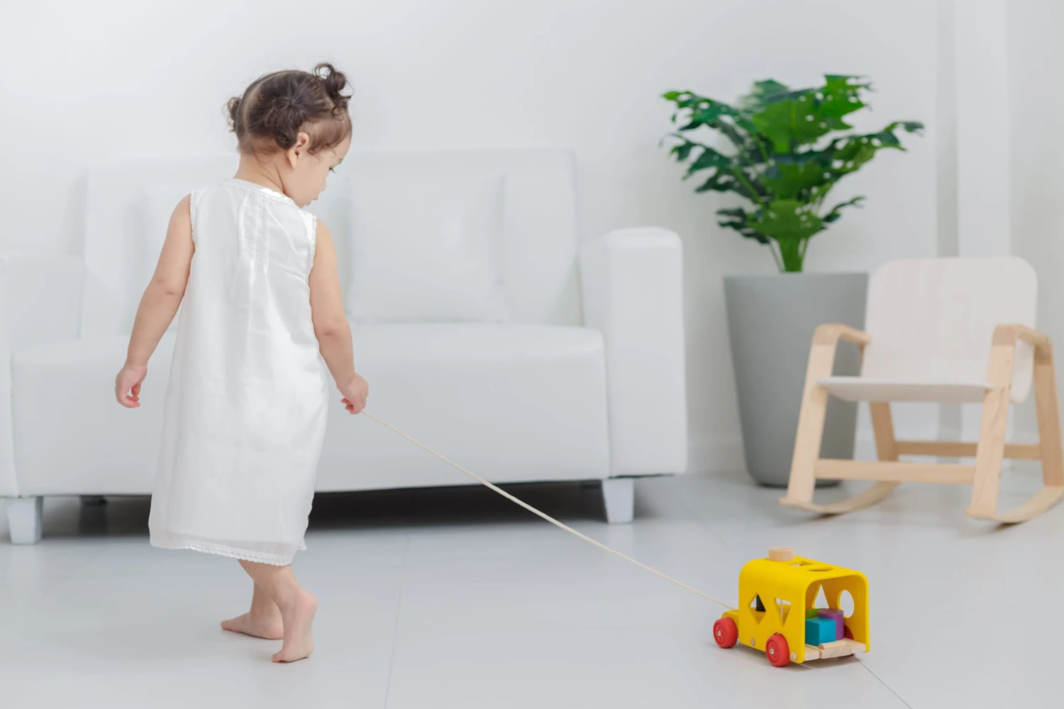 Plan Toys Sorting Bus 4 Plan Toys Sorting Bus - Image 2