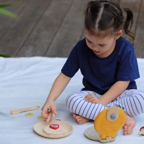 Plan Toys Waffle Set - PT 3615 4 Plan Toys Waffle Set - PT 3615 - Image 2