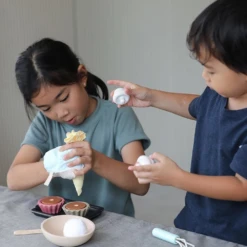 Plan Toys Cupcake Set -Plan Toys Shop Plan Toys Cupcakes Set 5